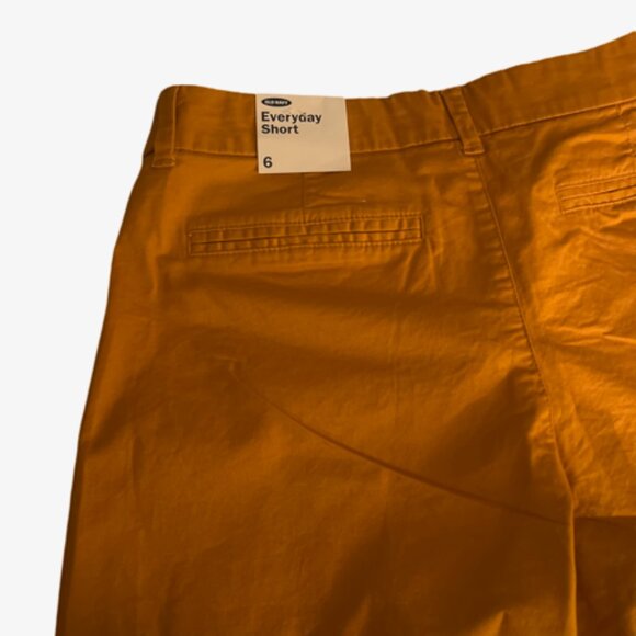 Old Navy Everyday Short Mid Rise, Color Rust, Size 6, 7" - Picture 3 of 5
